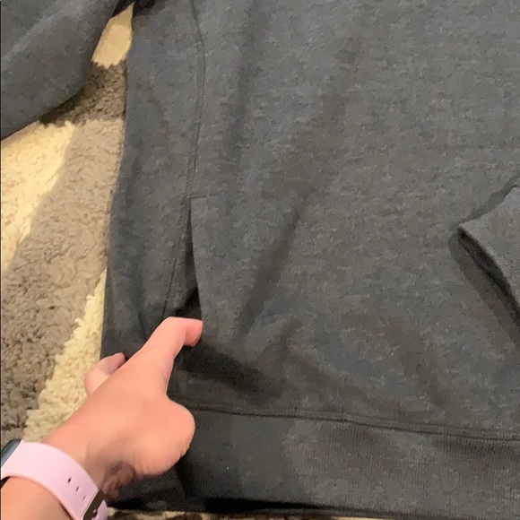 Collared Sweatshirt. - Picture 4 of 4